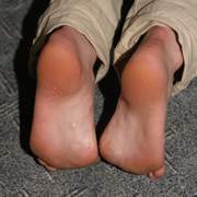 womens bare feet