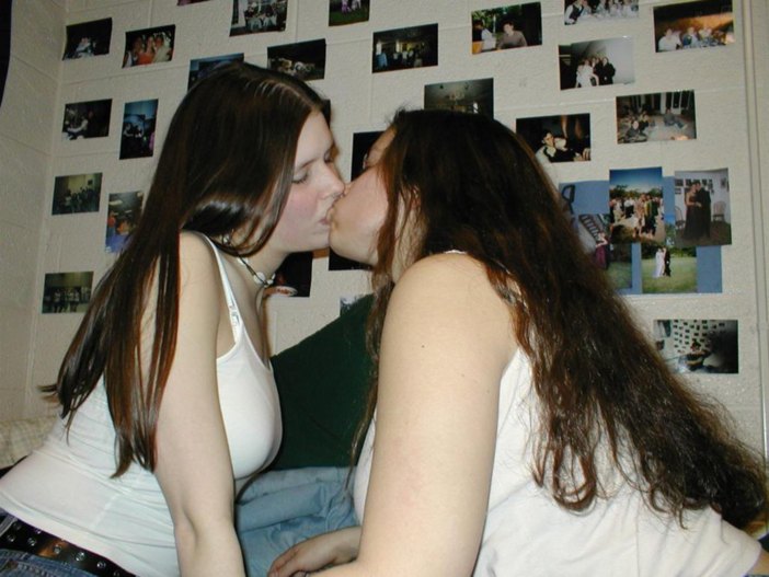 Lesbian licking mpegs