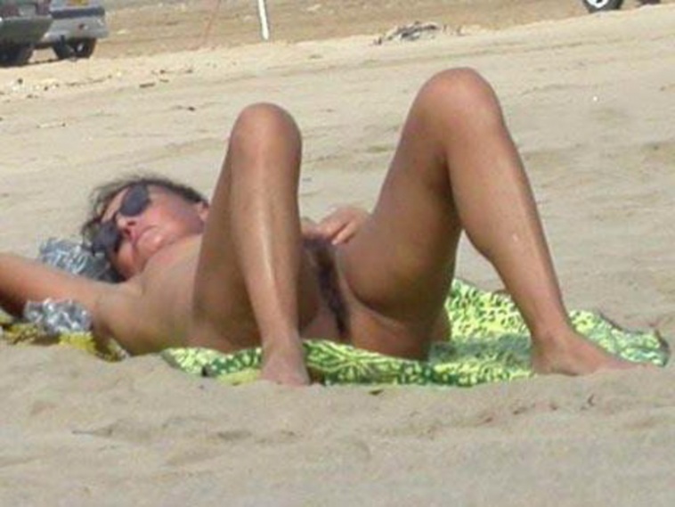 Beach nude picture woman