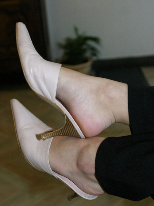 Shoeplay stockings nylons