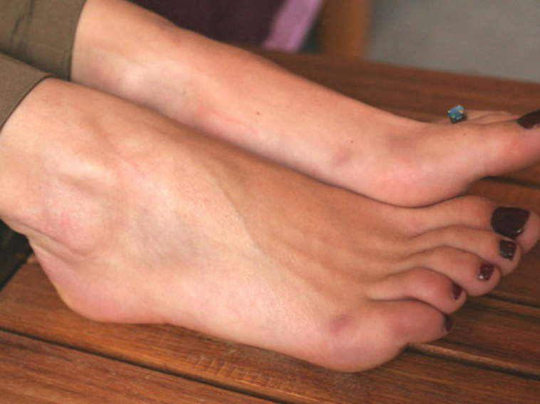 Tickle foot links