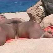jessica alba nude beach