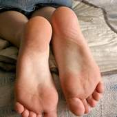 female foot in nylons